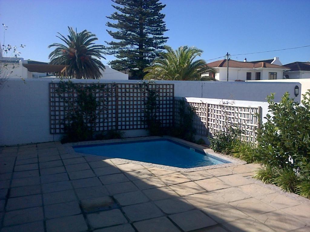 Kenjockity Self Catering Apartments Hermanus Esterno foto