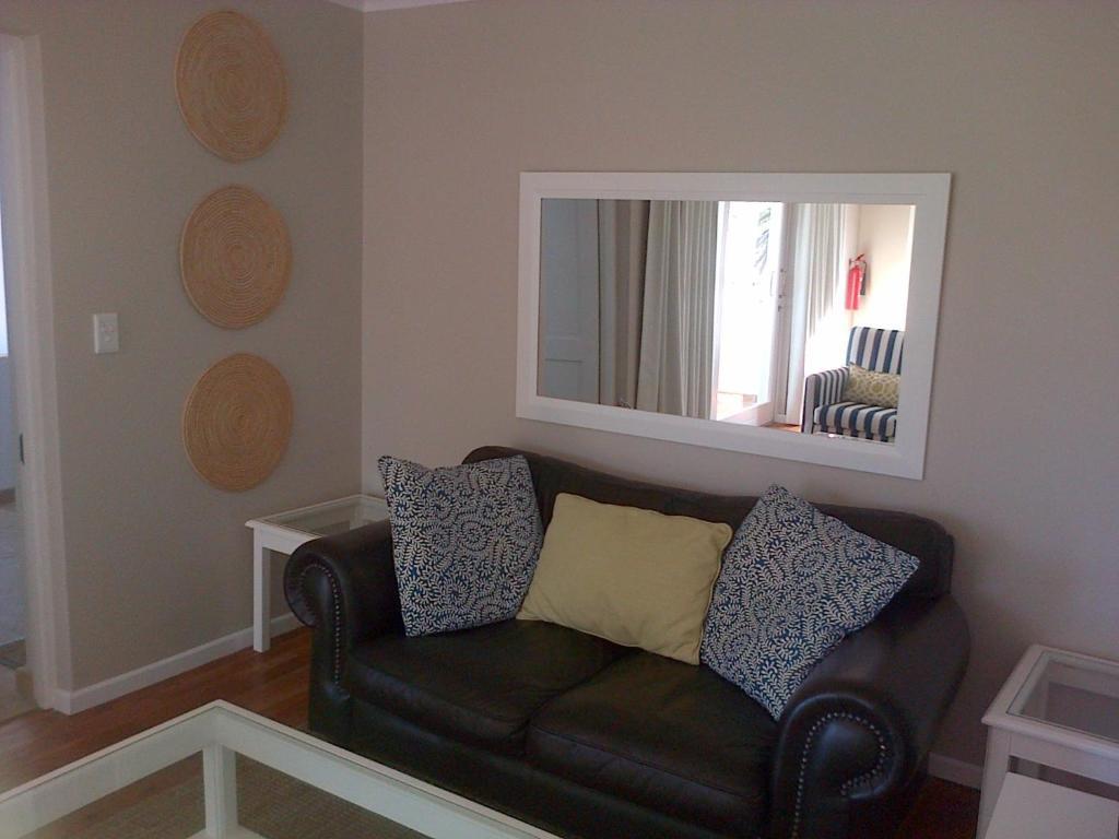 Kenjockity Self Catering Apartments Hermanus Esterno foto