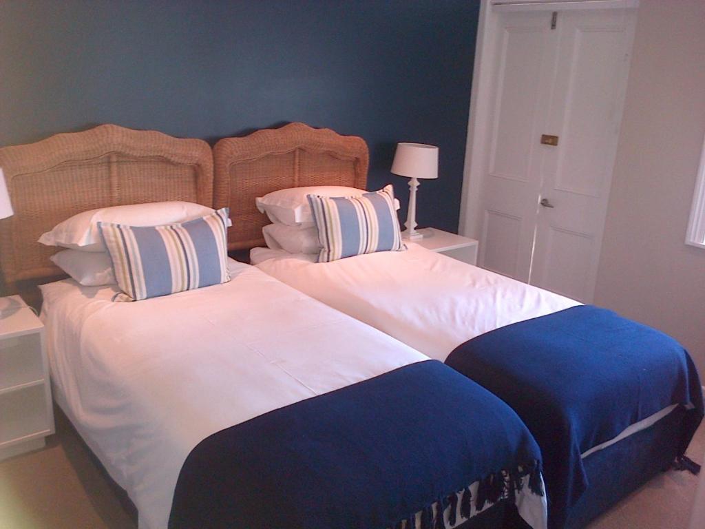 Kenjockity Self Catering Apartments Hermanus Esterno foto